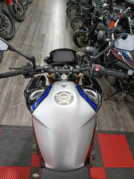 MT10 SP