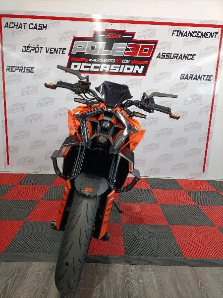990 DUKE