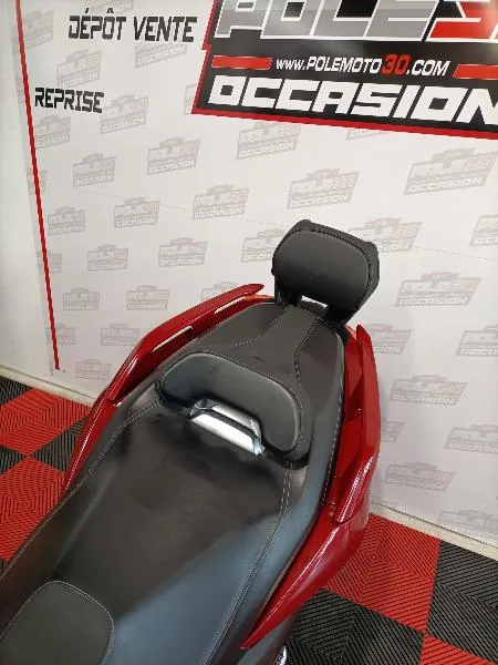 XMAX 125