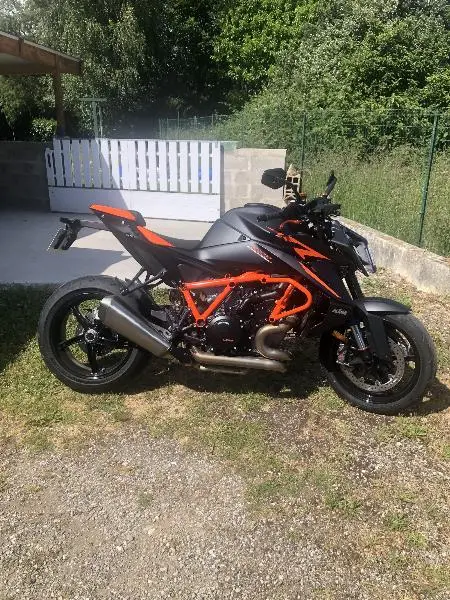 1390 SUPER DUKE R EVO