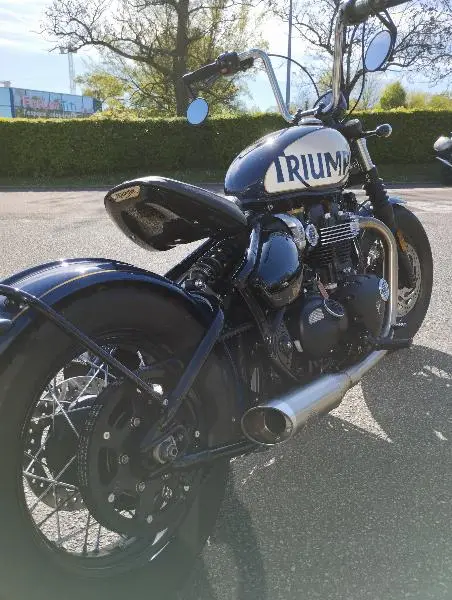 Bonneville Bobber 1200