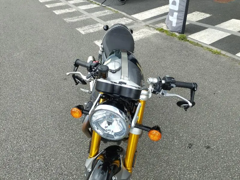 THRUXTON 1200 RS