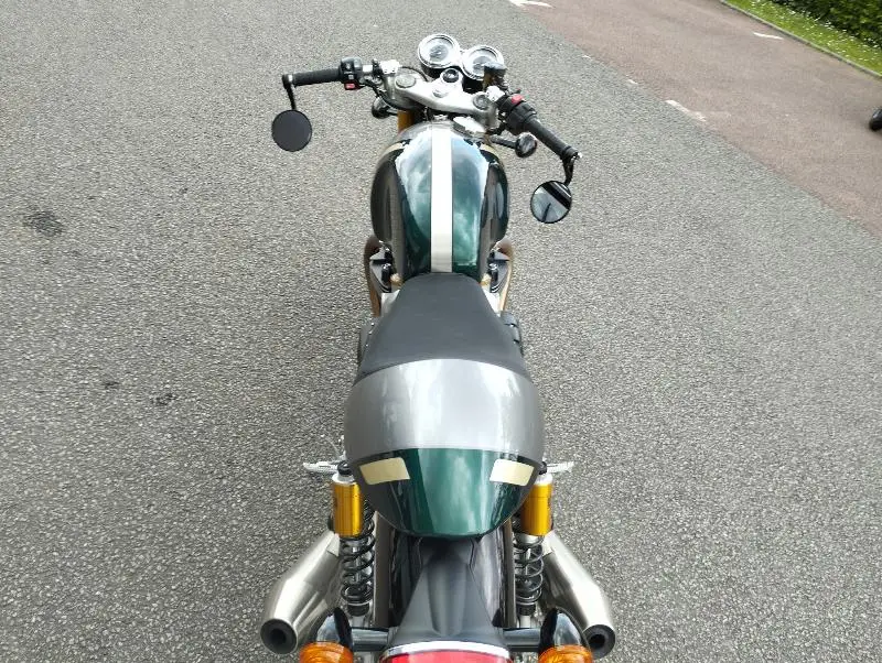 THRUXTON 1200 RS