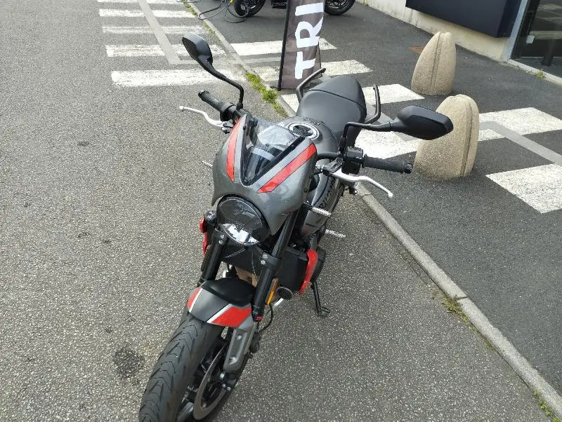 TRIDENT 660
