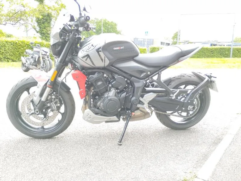 TRIDENT 660