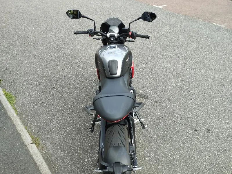 TRIDENT 660