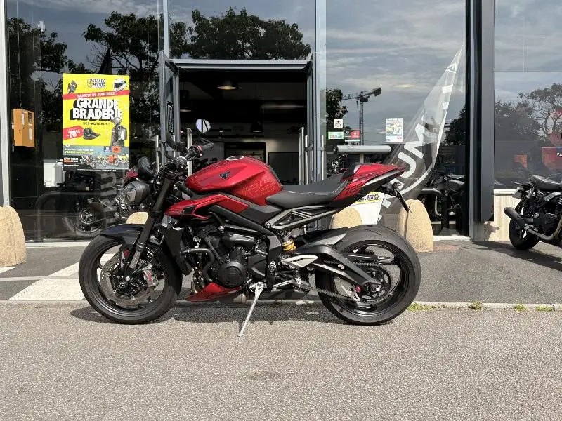 STREET TRIPLE 765 RS