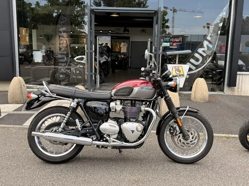 BONNEVILLE T120