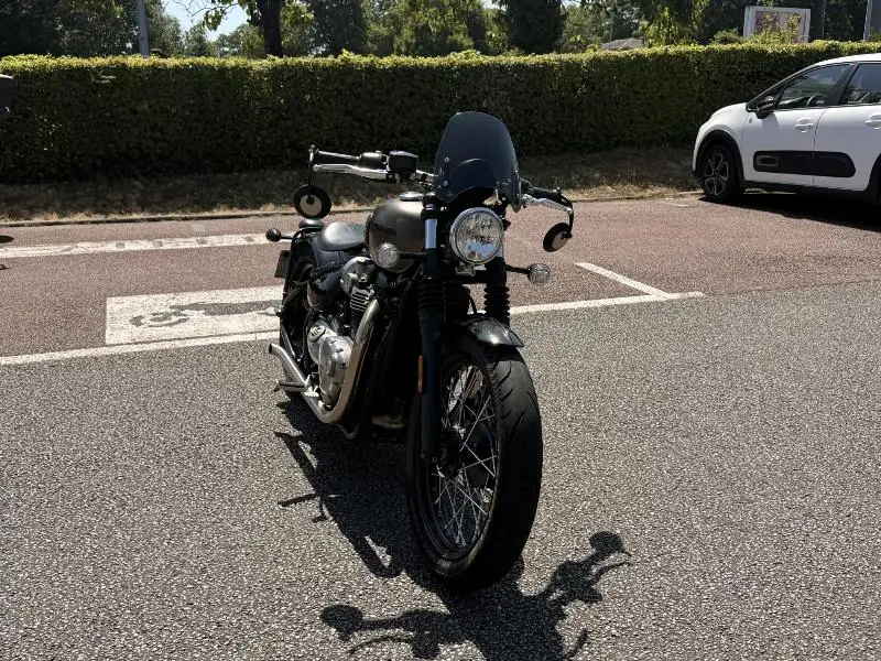 Bonneville Bobber 1200