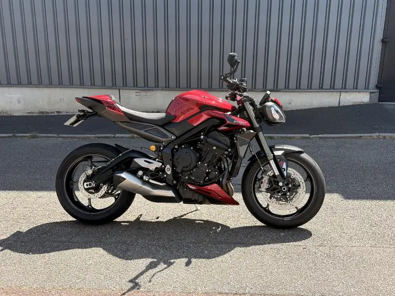 STREET TRIPLE 765 RS