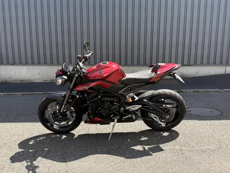 STREET TRIPLE 765 RS