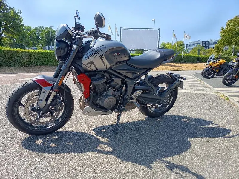 TRIDENT 660