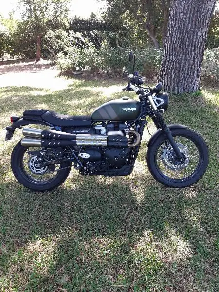 STREET SCRAMBLER 900