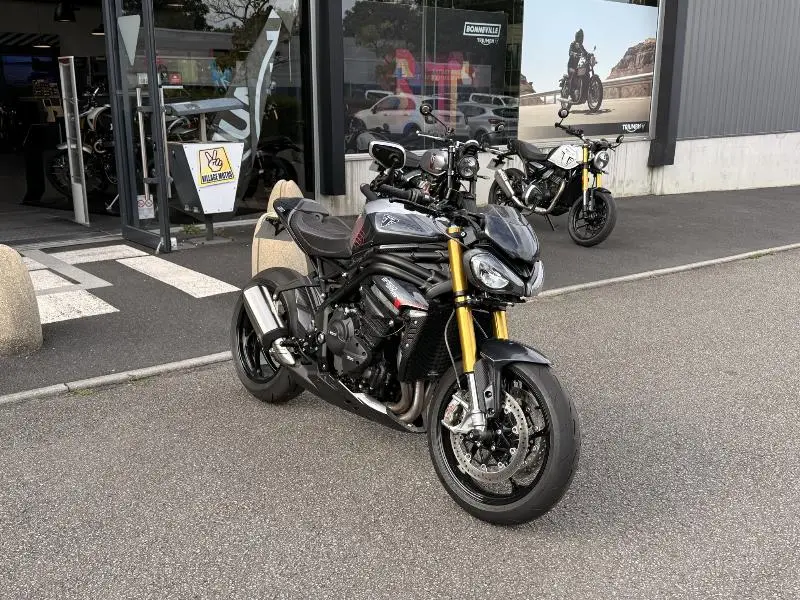 SPEED TRIPLE 1200 RS
