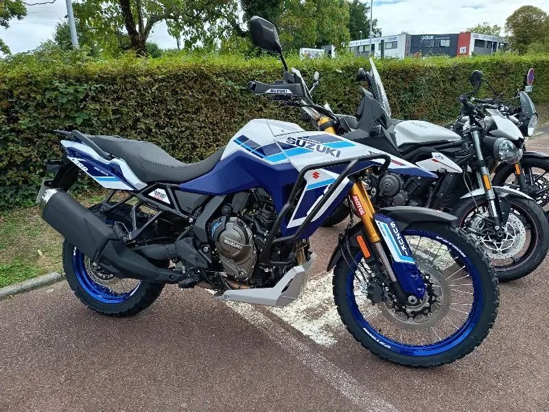 DL VSTROM 800DE