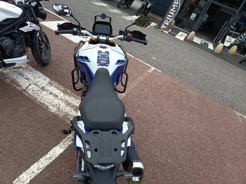 DL VSTROM 800DE