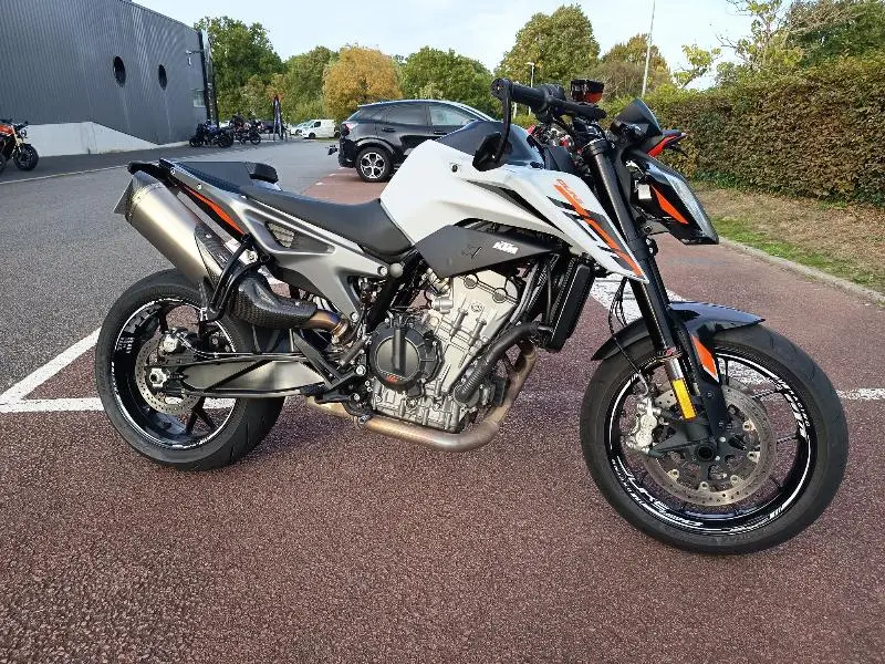 790 DUKE L