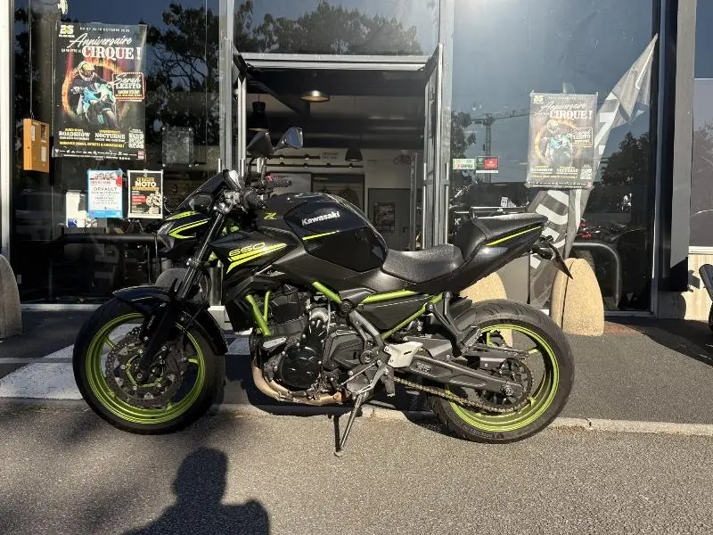 1100 SX SE