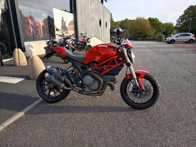 MONSTER 1100EVO