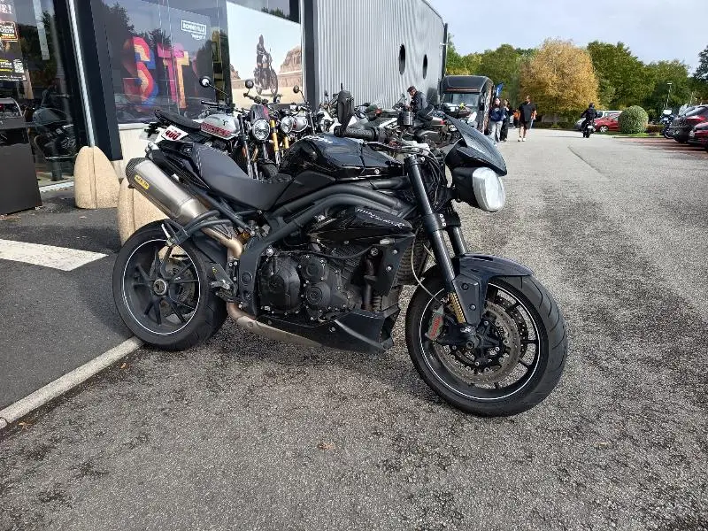 SPEED TRIPLE 1050 R