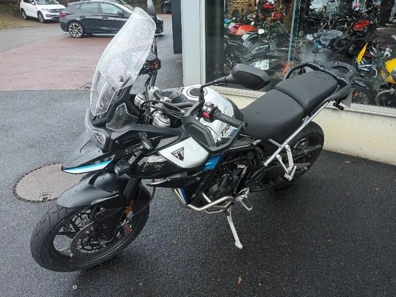 TIGER 900