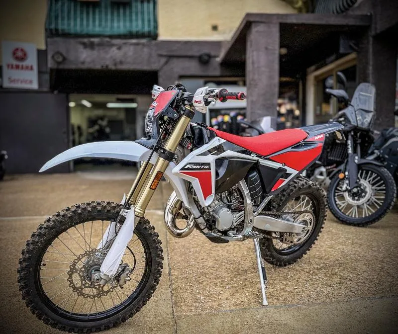 xe 125