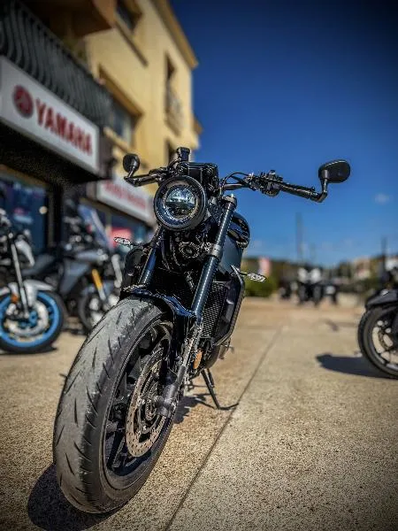 XSR 900