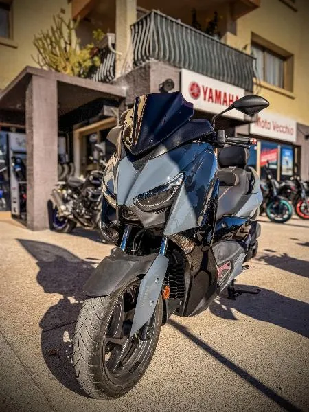 XMAX 125 TECH MAX