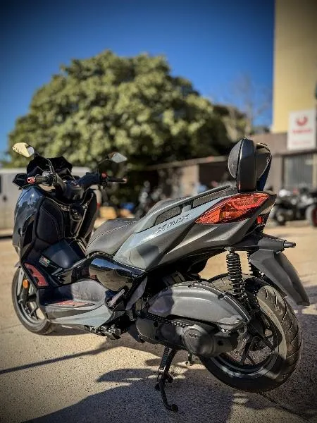 XMAX 125 TECH MAX
