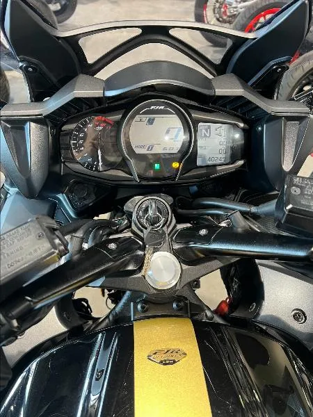 FJR 1300 AE