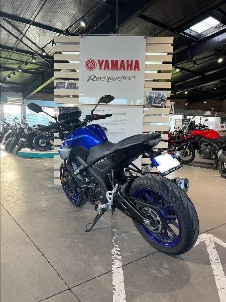 MT125 ABS