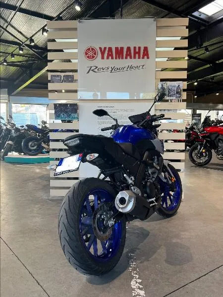 MT125 ABS
