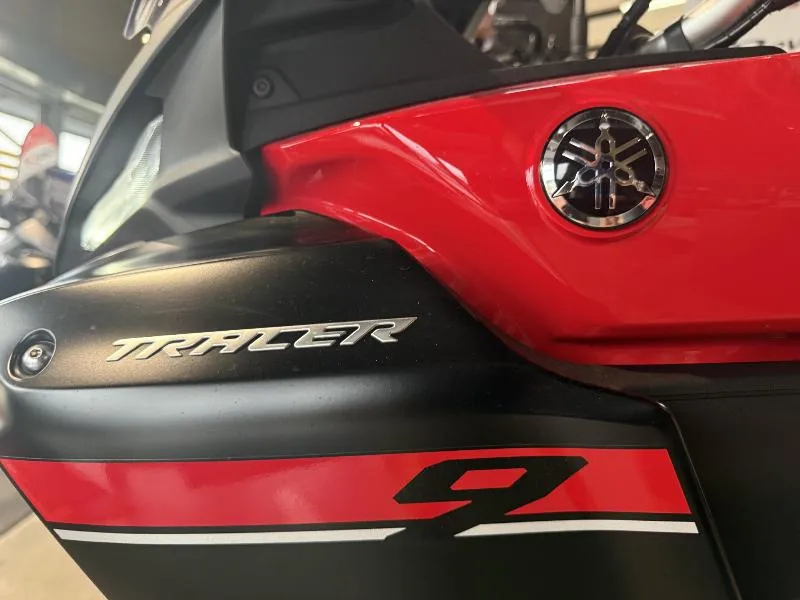 TRACER 9