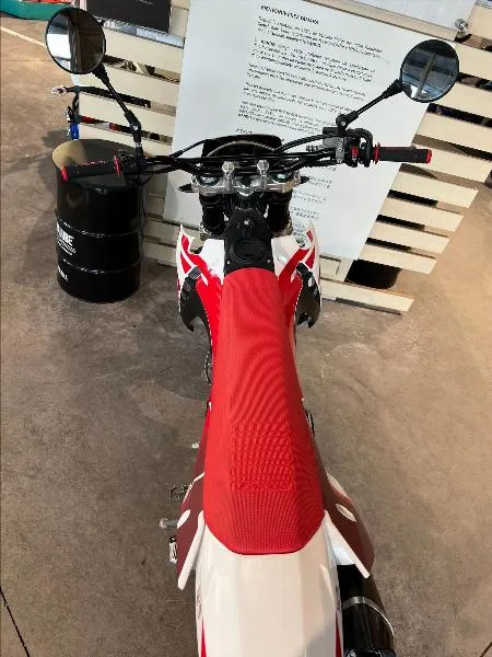 XMF 125
