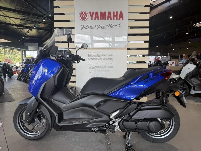 XMAX 125