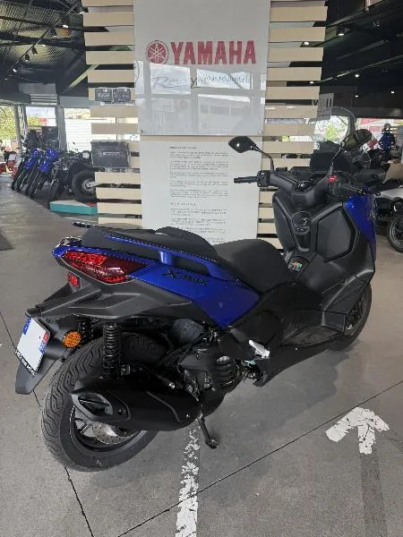 XMAX 125