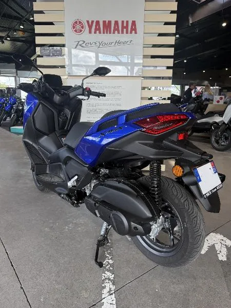XMAX 125