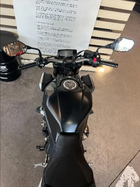 CB 650 R