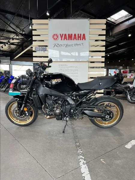 XSR 900