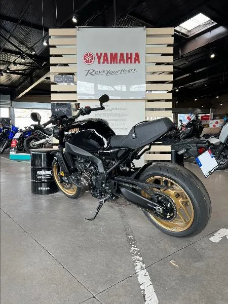 XSR 900