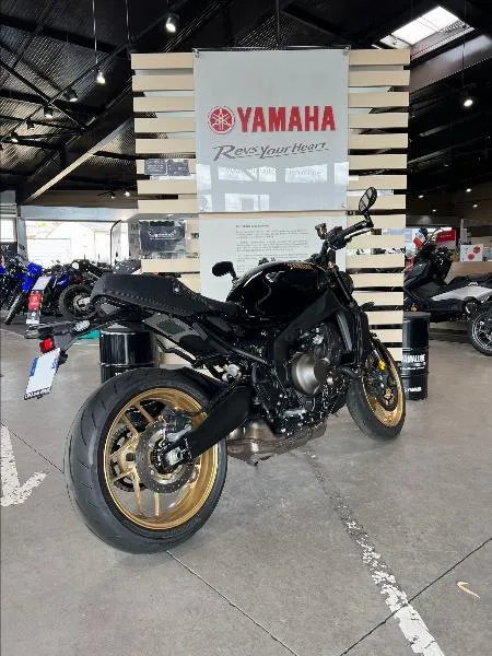 XSR 900