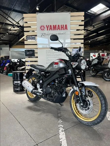 XSR 125 Legacy