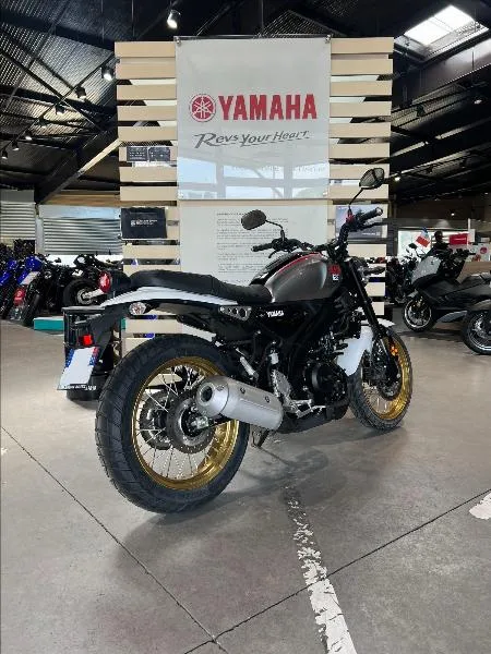 XSR 125 Legacy