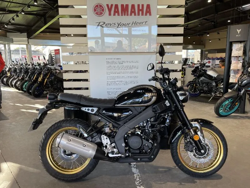 XSR 125 Legacy