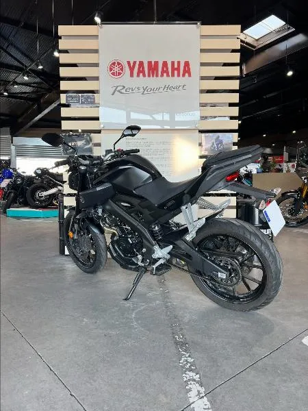 MT125 ABS