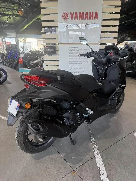 XMAX 125 TECH MAX