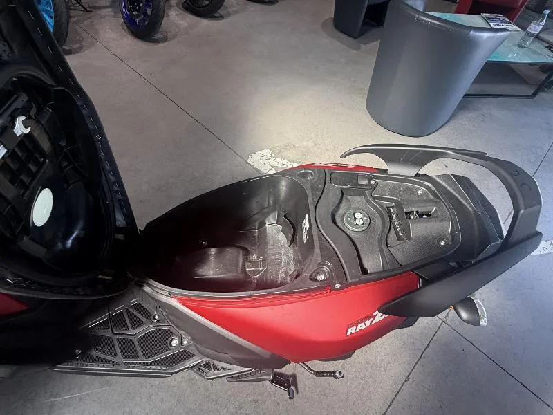 RayZR 125