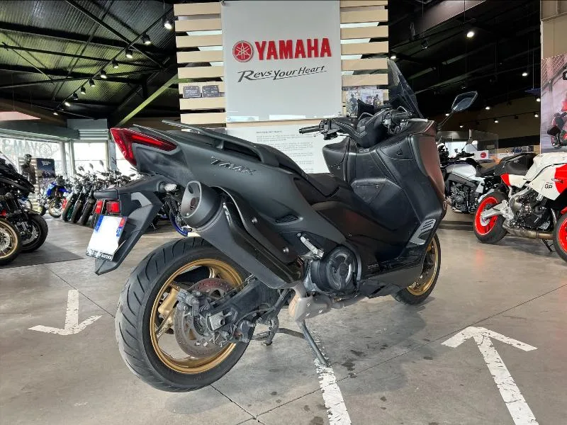 XP TMAX 560 TECH MAX KAMO
