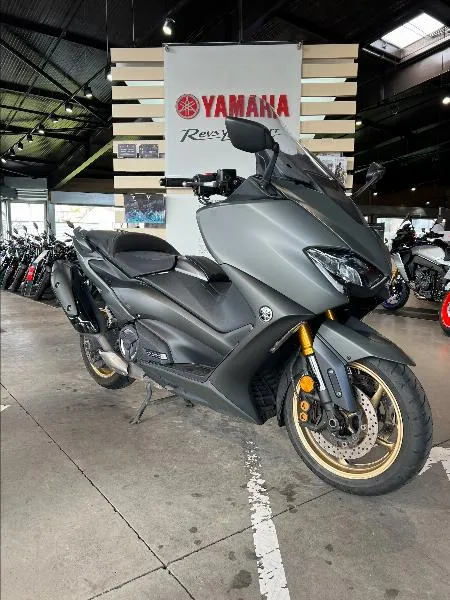 XP TMAX 560 TECH MAX KAMO