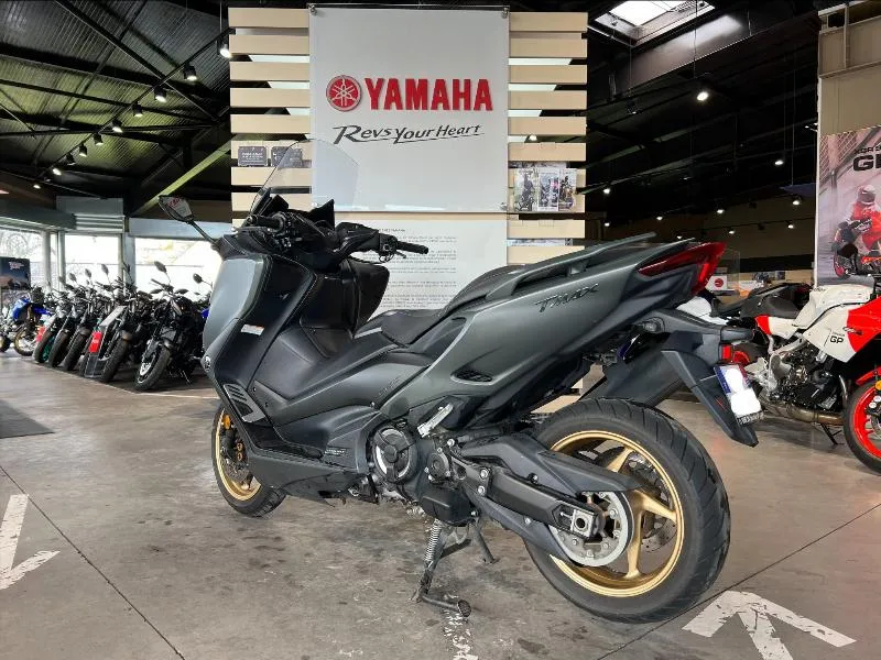 XP TMAX 560 TECH MAX KAMO